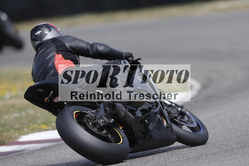 /37 09.08.2026  Pluess Motosport ADR/Freies Fahren/unklar